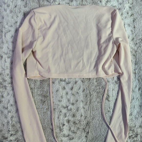 Light Pink Front Tie Top - Picture 4 of 5